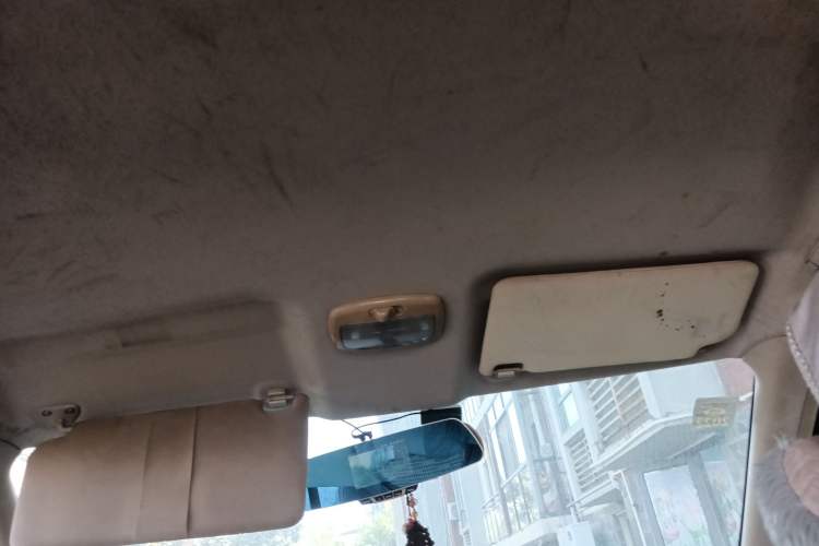 Used Dongfeng Shuaike 2011 1.6L Manual Comfort 7-Seater Headliner