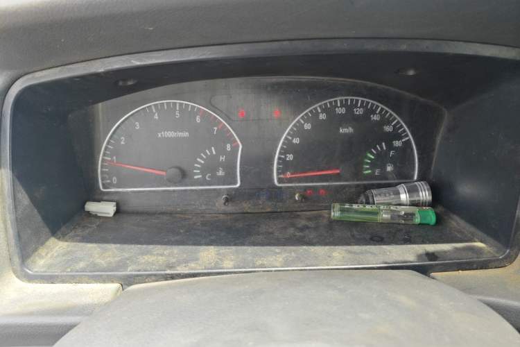 Used Dongfeng Shuaike 2011 1.6L Manual Comfort 7-Seater Instrument Cluster