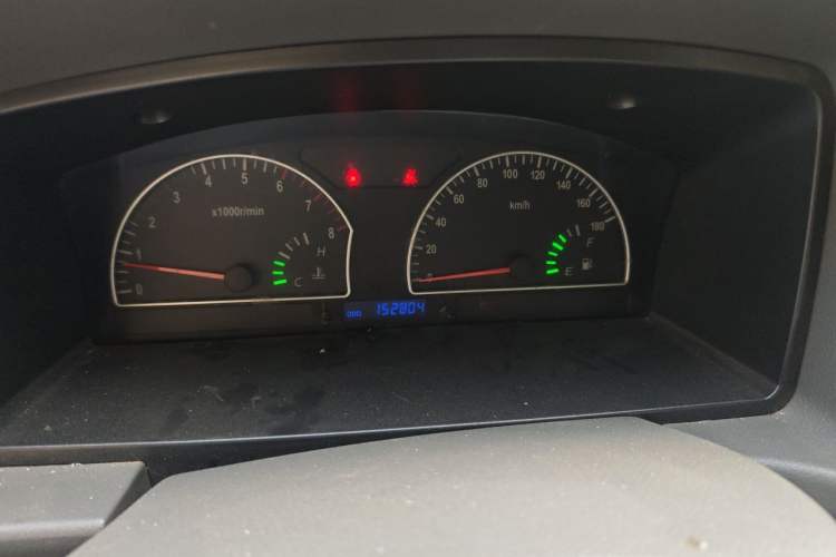 Used Dongfeng Shuaike 2011 1.6L Manual Comfort 7-Seater Instrument Cluster