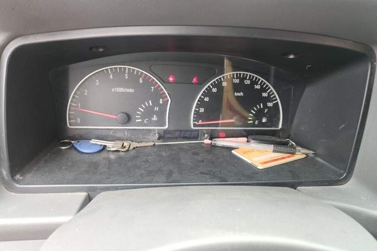 Used Dongfeng Shuaike 2011 1.6L Manual Practical 7-Seater Instrument Cluster