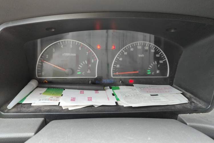 Used Dongfeng Shuaike 2011 1.5L Manual Comfort 7-Seater China IV Standard Instrument Cluster