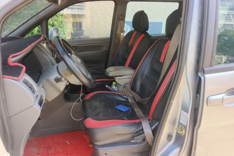 Used Dongfeng Shuaike 2011 1.6L Manual Comfort 7-Seater Left Front Seat