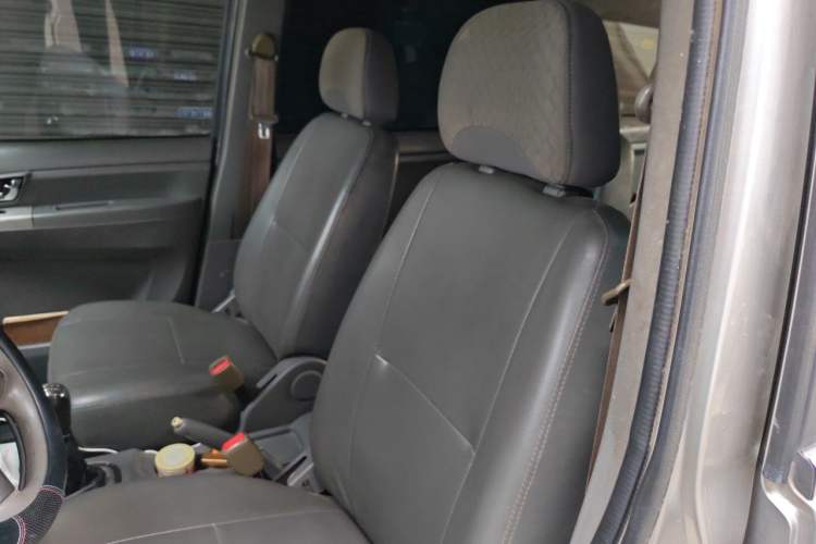Used Dongfeng Shuaike 2011 1.6L Manual Comfort 7-Seater Left Front Seat