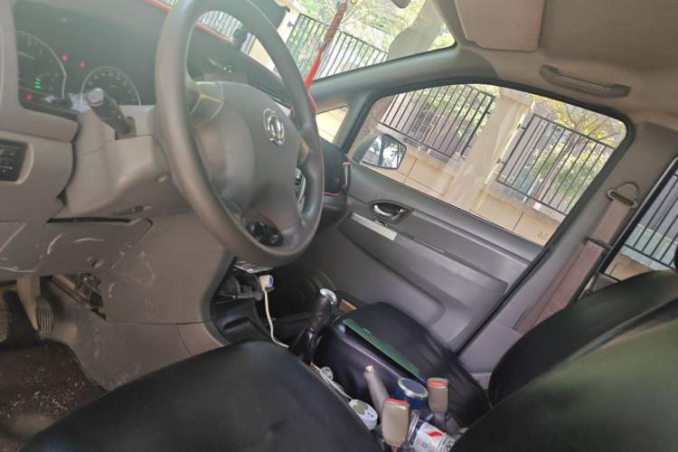 Used Dongfeng Shuaike 2011 1.6L Manual Luxury 7-Seater Left Front Seat