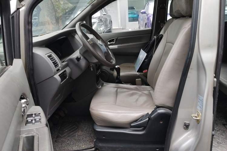 Used Dongfeng Shuaike 2011 1.6L Manual Luxury 7-Seater Left Front Seat