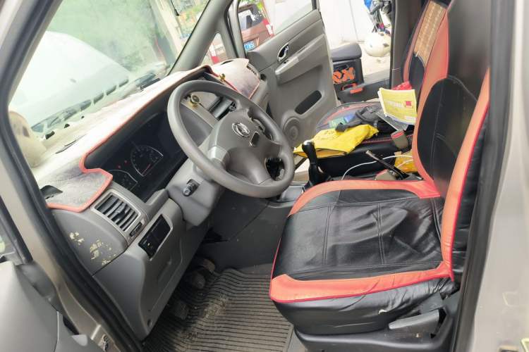 Used Dongfeng Shuaike 2011 1.6L Manual Comfort 7-Seater Left Front Seat