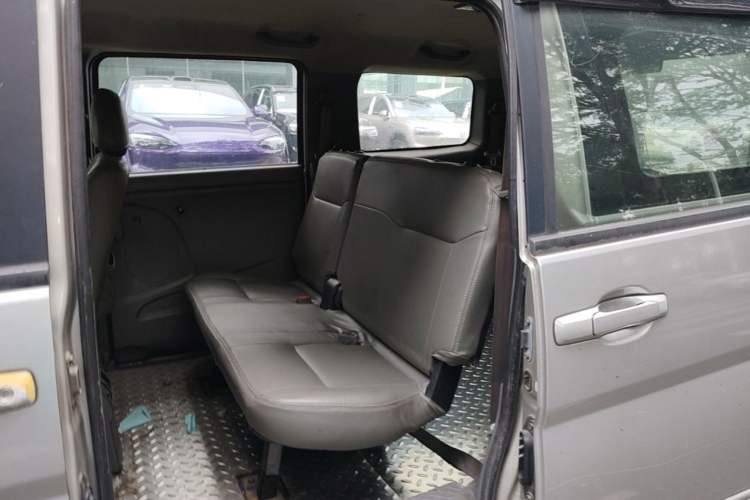 Used Dongfeng Shuaike 2011 1.6L Manual Luxury 7-Seater Left Rear Seat
