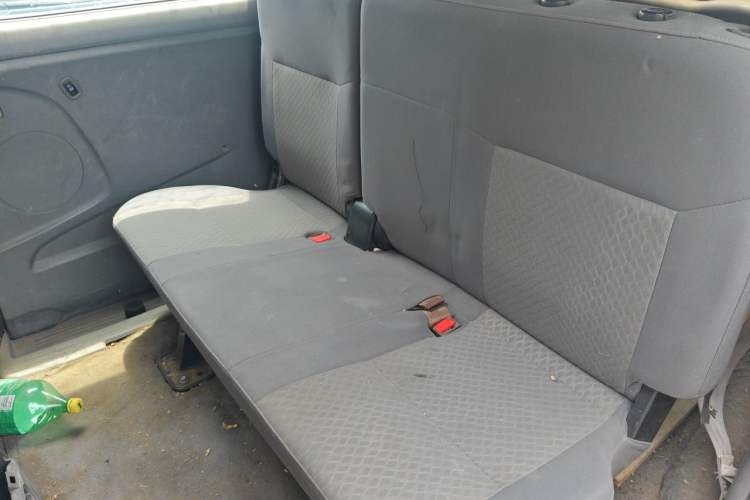 Used Dongfeng Shuaike 2011 1.6L Manual Comfort 7-Seater Left Rear Seat
