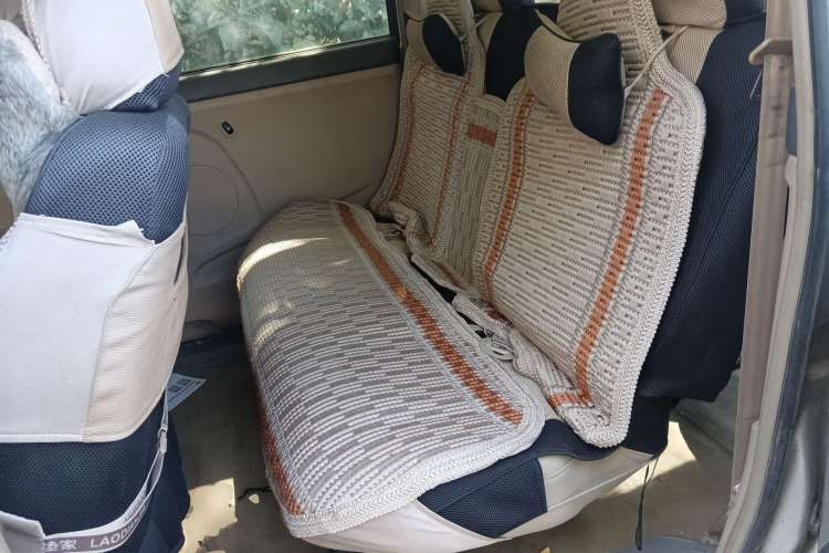 Used Dongfeng Shuaike 2011 1.6L Manual Comfort 7-Seater Left Rear Seat