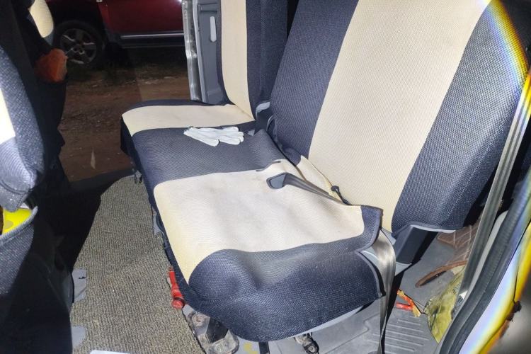 Used Dongfeng Shuaike 2011 1.5L Manual Standard Model 7 Seats China IV Standard Left Rear Seat