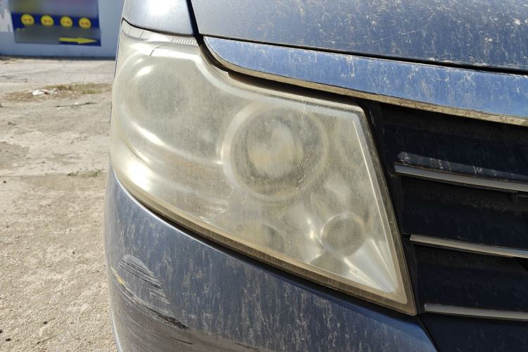 Used Dongfeng Shuaike 2011 1.6L Manual Comfort 7-Seater Right Front Headlight