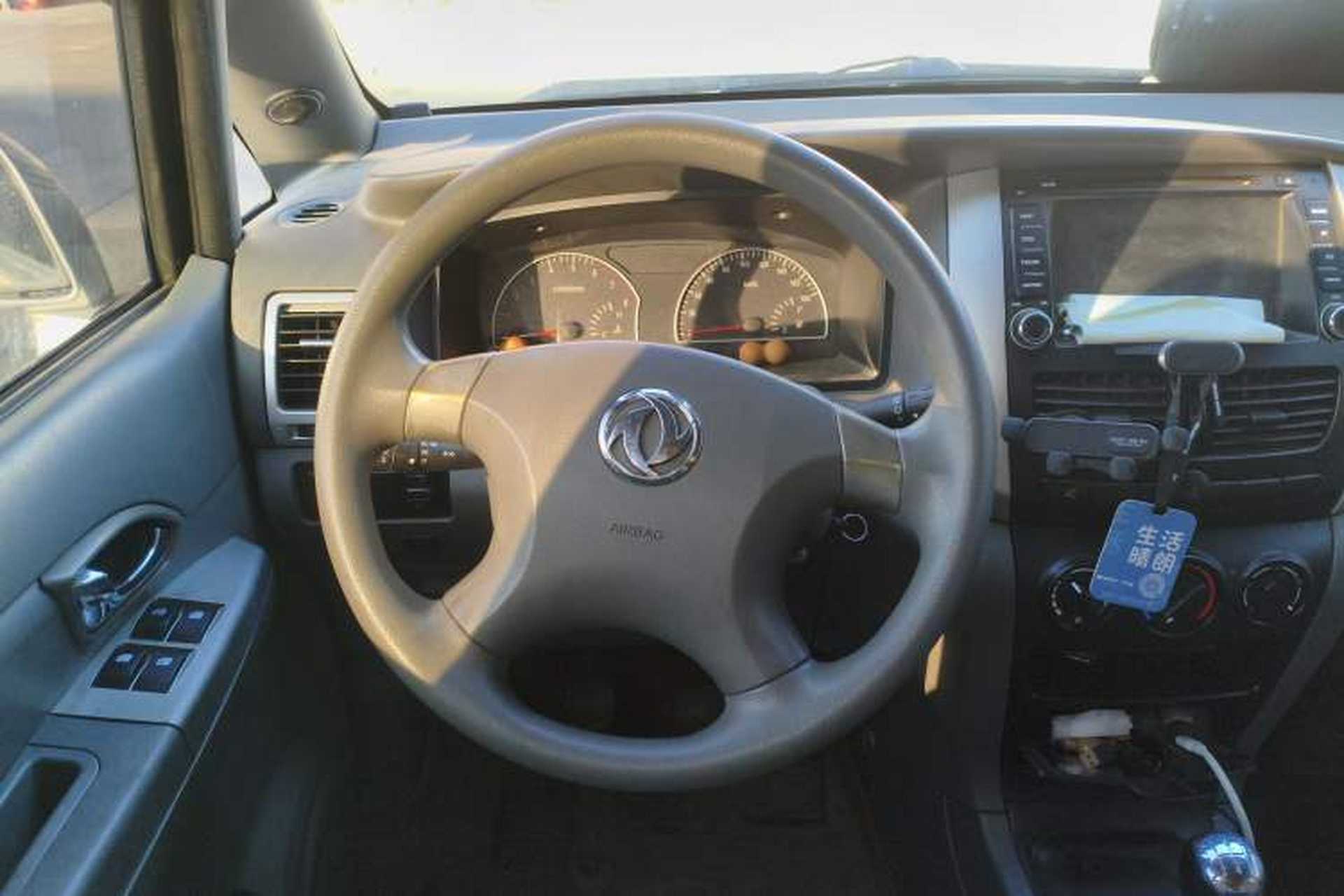 Used Dongfeng Shuaike 2011 1.6L Manual Luxury 7-Seater Steering Wheel