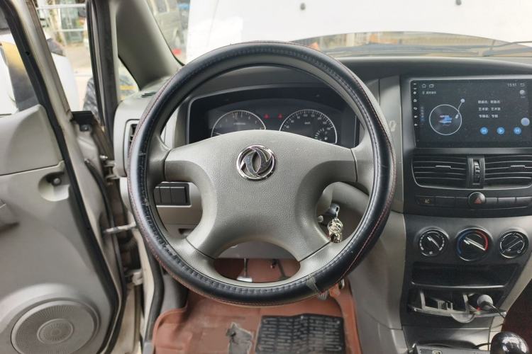 Used Dongfeng Shuaike 2011 1.5L Manual Standard 5-Seater China IV Steering Wheel