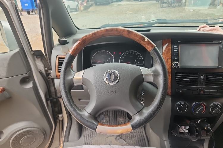 Used Dongfeng Shuaike 2011 1.6L Manual Practical 7-Seater Steering Wheel