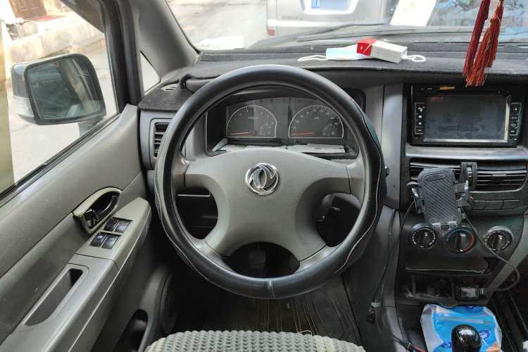 Used Dongfeng Shuaike 2011 1.5L Manual Comfort 7-Seater China IV Standard Steering Wheel