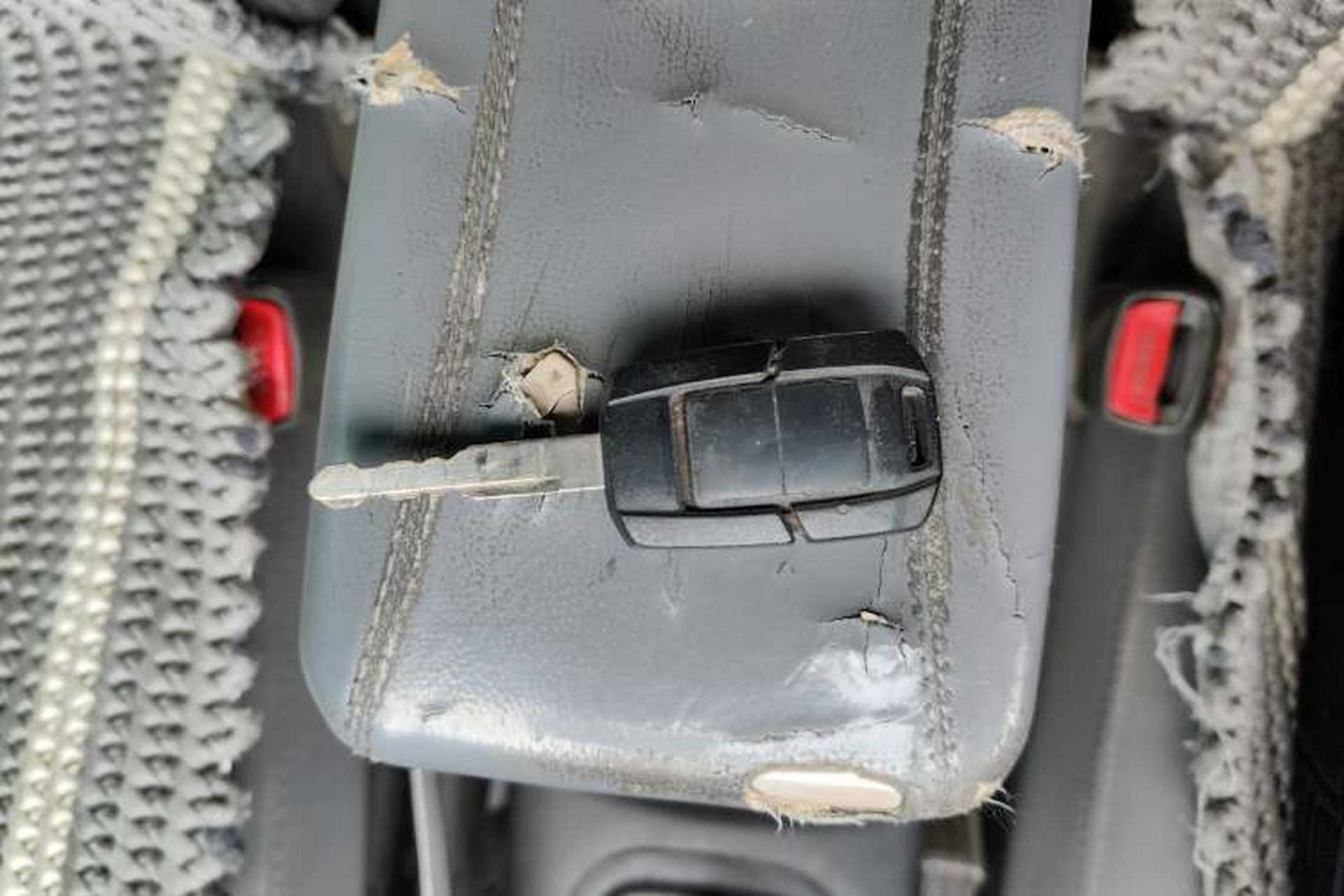 Used Dongfeng Shuaike 2011 1.5L Manual Comfort 7-Seater China IV Standard Vehicle Key