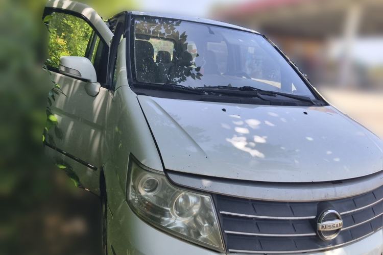 Used Dongfeng Shuaike 2011 1.6L Manual Comfort 7-Seater Front Right 45 Deg