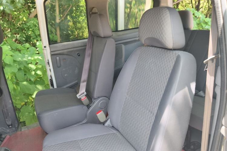 Used Dongfeng Shuaike 2011 1.6L Manual Comfort 7-Seater Left Rear Seat