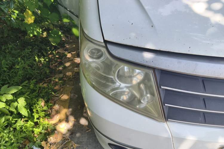 Used Dongfeng Shuaike 2011 1.6L Manual Comfort 7-Seater Right Front Headlight