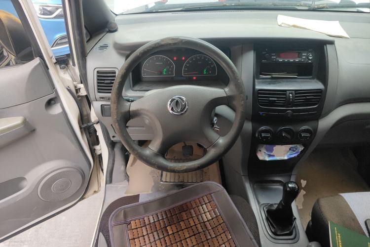 Used Dongfeng Shuaike 2011 1.5L Manual Standard Model 7 Seats China IV Standard Steering Wheel