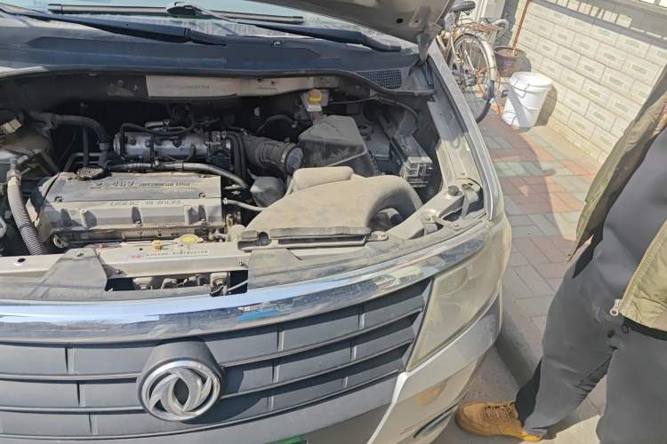 Used Dongfeng Shuaike 2012 2.0L Automatic Flagship 7-Seater Engine Bay Left