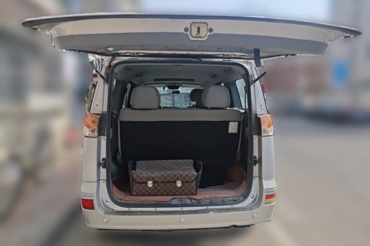 Used Dongfeng Shuaike 2012 2.0L Automatic Flagship 7-Seater Trunk
