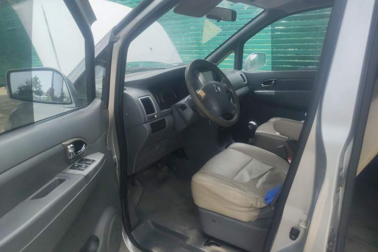 Used Dongfeng Shuaike 2012 2.0L Automatic Luxury 7-Seater Driver Seat