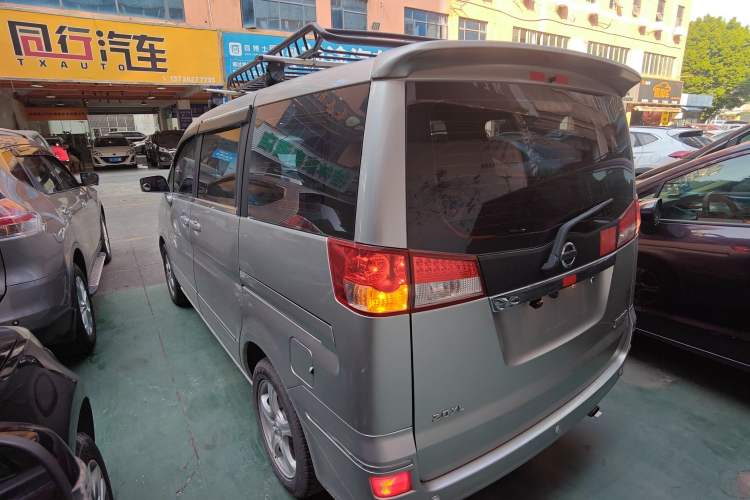 Used Dongfeng Shuaike 2012 2.0L Automatic Flagship 7-Seater Exterior 2
