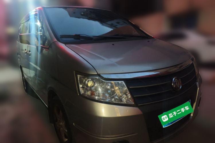 Used Dongfeng Shuaike 2012 2.0L Automatic Luxury 7-Seater Front Right 45 Deg