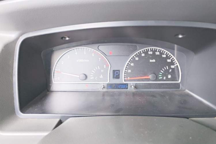 Used Dongfeng Shuaike 2012 2.0L Automatic Flagship 7-Seater Instrument Cluster