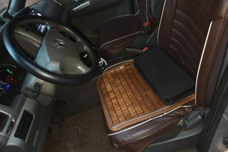 Used Dongfeng Shuaike 2012 2.0L Automatic Luxury 7-Seater Left Front Seat