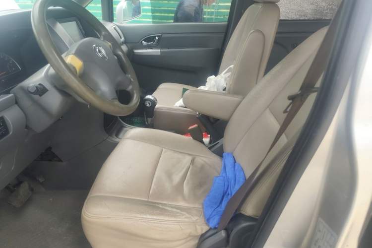 Used Dongfeng Shuaike 2012 2.0L Automatic Luxury 7-Seater Left Front Seat
