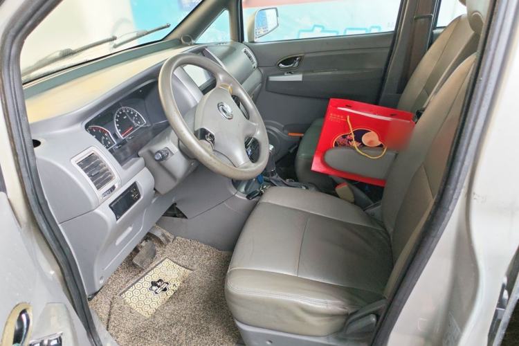 Used Dongfeng Shuaike 2012 2.0L Automatic Flagship 7-Seater Left Front Seat