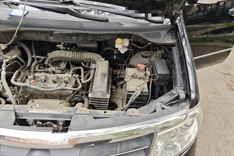 Used Dongfeng Shuaike 2013 1.5L Manual Comfort 7-Seater China V Standard Engine Bay Left