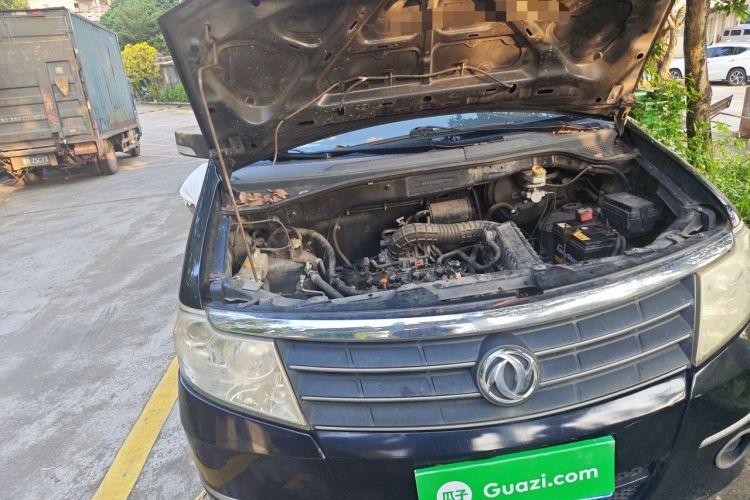 Used Dongfeng Shuaike 2013 Revised Version 1.5L Manual Comfort Trim 7 Seats China IV Standard Engine Bay Right