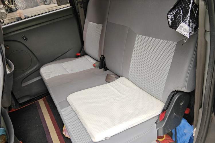Used Dongfeng Shuaike 2013 1.5L Manual Comfort 7-Seater China V Standard Left Rear Seat