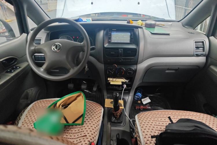 Used Dongfeng Shuaike 2013 1.5L Manual Comfort 7-Seater China V Standard Center Console