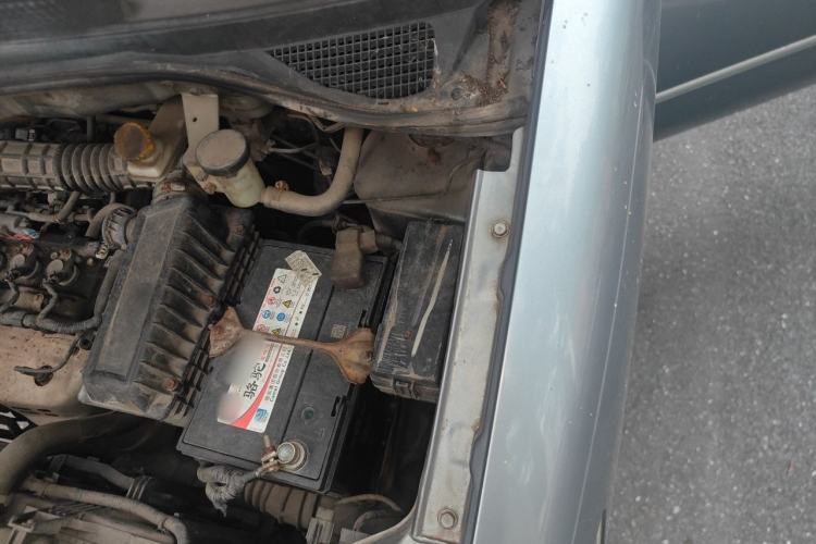 Used Dongfeng Shuaike 2013 1.5L Manual Comfort 7-Seater China V Standard Engine Bay Left