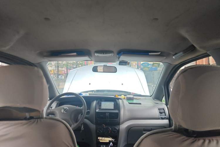 Used Dongfeng Shuaike 2013 1.5L Manual Comfort 7-Seater China V Standard Headliner