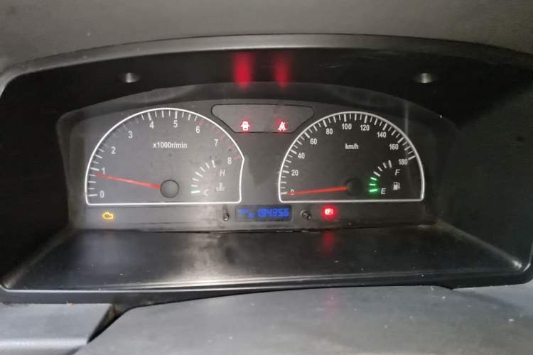 Used Dongfeng Shuaike 2013 Facelift 1.6L Manual Comfort 7-Seater China V Emission Standard Instrument Cluster