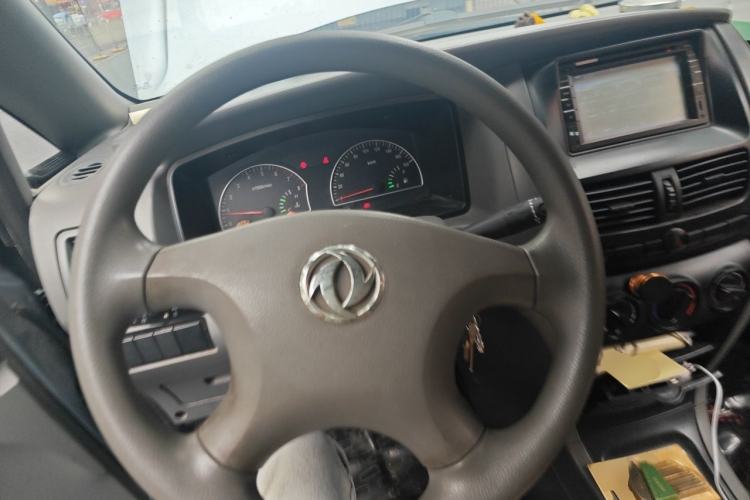 Used Dongfeng Shuaike 2013 1.5L Manual Comfort 7-Seater China V Standard Steering Wheel