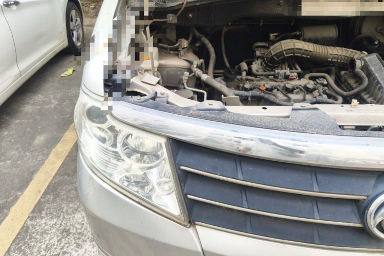 Used Dongfeng Shuaike 2013 Facelift 1.5L Manual Comfort 7-Seater China V Standard Engine Bay Right