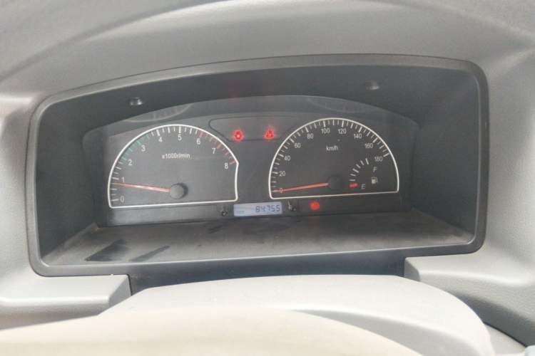 Used Dongfeng Shuaike 2013 Facelift 1.5L Manual Comfort 7-Seater China V Standard Instrument Cluster