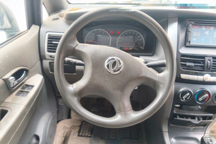 Used Dongfeng Shuaike 2013 Facelift 1.5L Manual Comfort 7-Seater China V Standard Steering Wheel