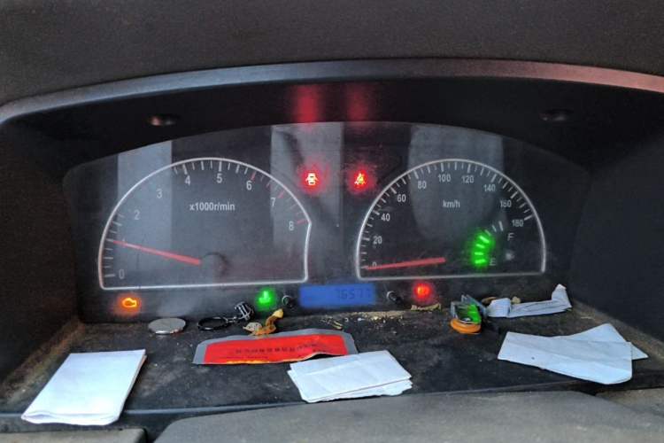 Used Dongfeng Shuaike 2013 1.5L Manual Comfort 7-Seater China V Standard Instrument Cluster