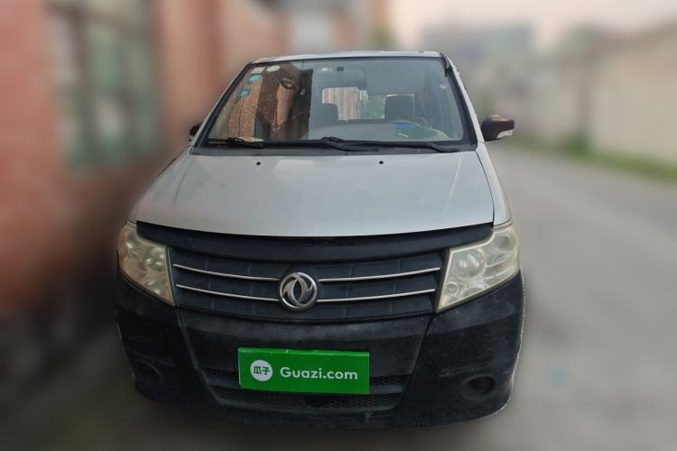Used Dongfeng Shuaike 2013 Revised Version 1.5L Manual Standard Trim 5 Seats China IV Standard Front