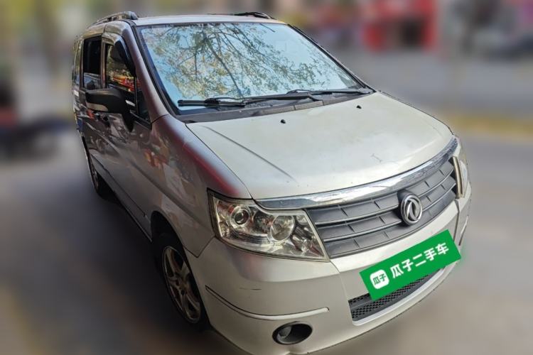 Used Dongfeng Shuaike 2013 Revised Version 1.5L Manual Comfort Trim 7 Seats China IV Standard Front Right 45 Deg