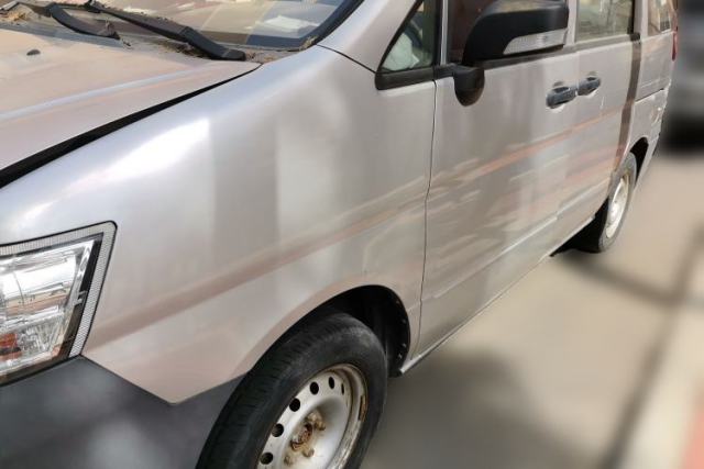 Used Dongfeng Shuaike 2013 Revised Version 1.5L Manual Standard Edition 7 Seats China IV Standard