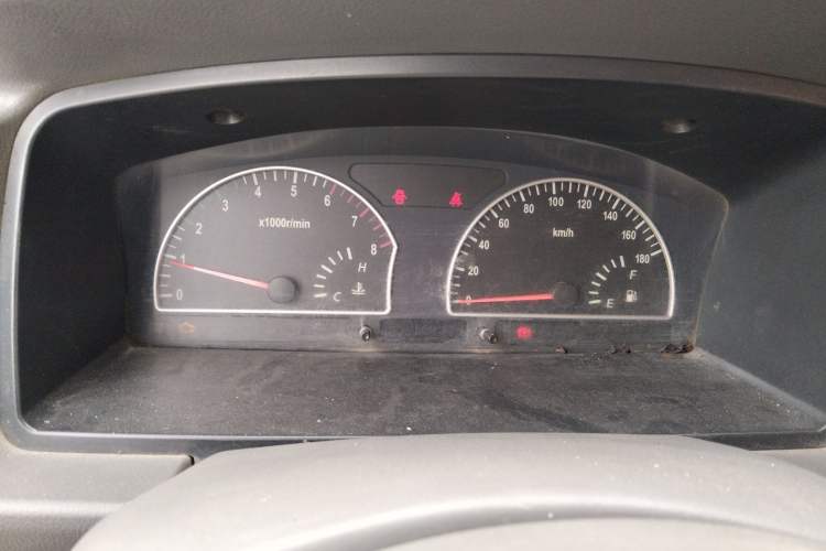 Used Dongfeng Shuaike 2013 1.5L Manual Standard Model 7-Seater China V Standard Instrument Cluster