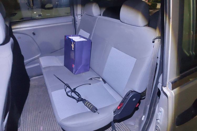 Used Dongfeng Shuaike 2013 Facelift 1.5L Manual Luxury 7-Seater China IV Standard Left Rear Seat
